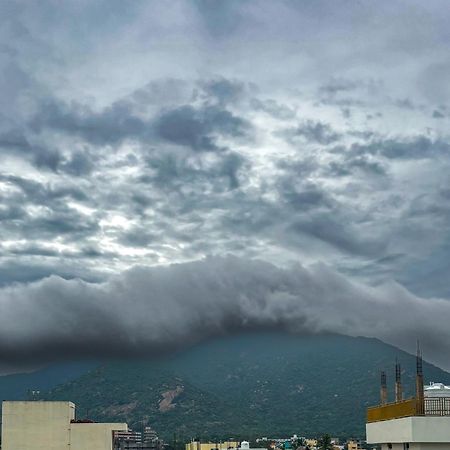 Jo'S Homestay Tiruvannamalai Bagian luar foto